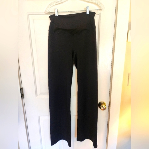 Spanx Bagel Buster Black Flared Yoga Power Pant Size Large Athleisure Slim X - Picture 1 of 12